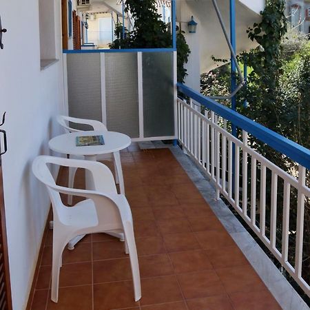 Seaview Self Catering Apartment - Helen No 1 Ксиропигадо Экстерьер фото