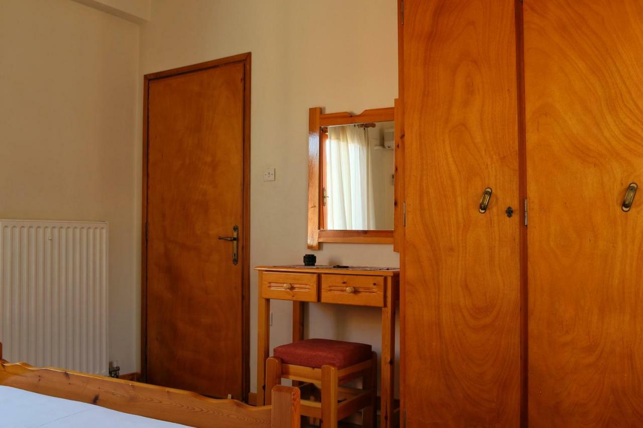 Seaview Self Catering Apartment - Helen No 1 Ксиропигадо Экстерьер фото