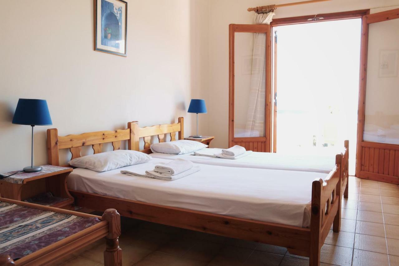Seaview Self Catering Apartment - Helen No 1 Ксиропигадо Экстерьер фото