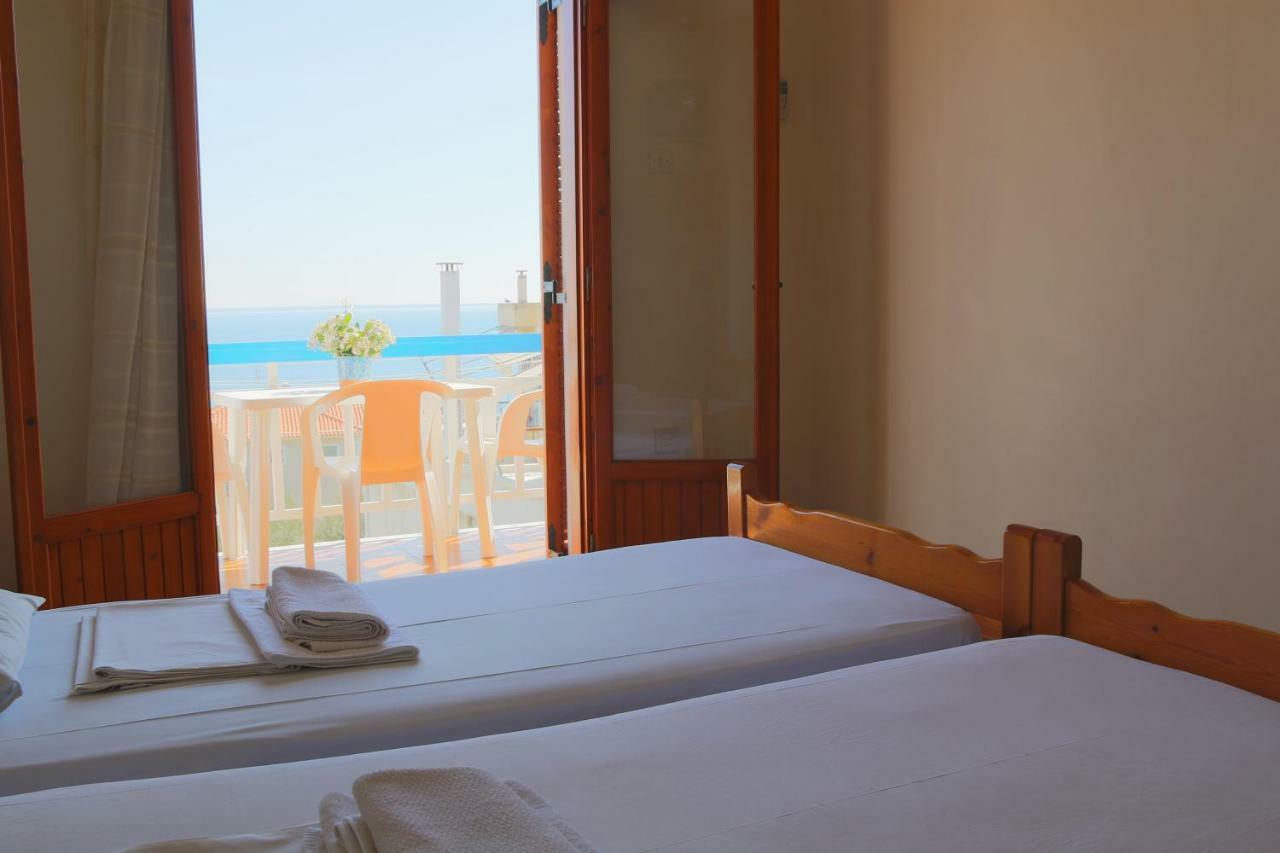 Seaview Self Catering Apartment - Helen No 1 Ксиропигадо Экстерьер фото